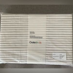 Crate and kids gray and white striped sheet set for twin bed